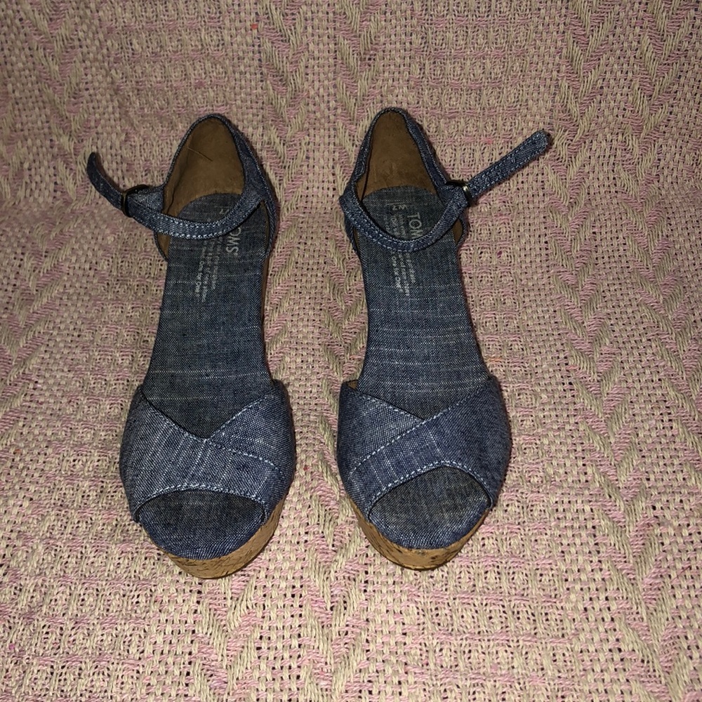 Toms Chambray Wedge Heels Size 7